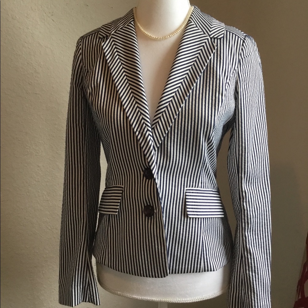 St. John striped button up long sleeve blazer